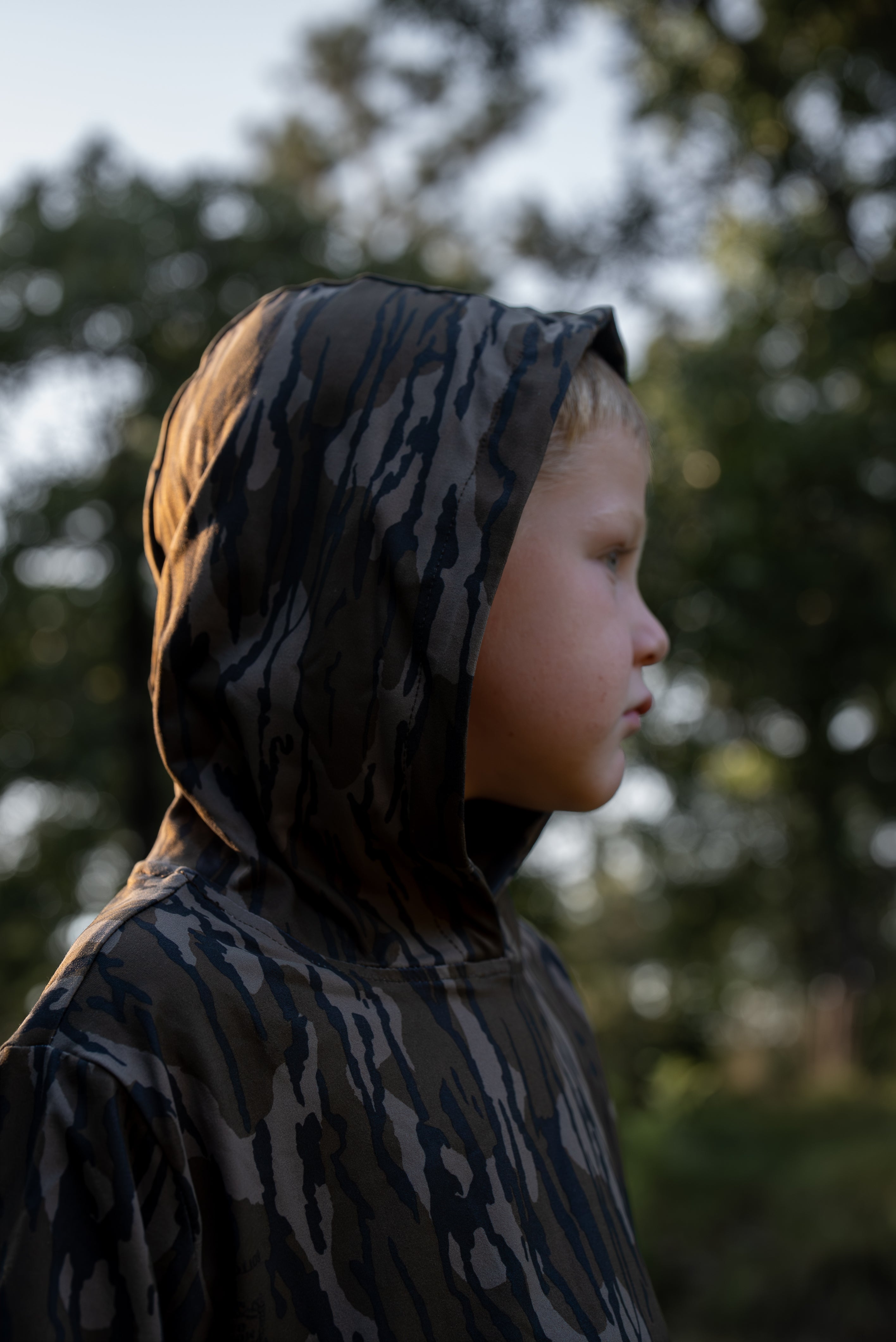 Youth Hooded Performance Shirt | Mossy Oak Bottomland Camo
