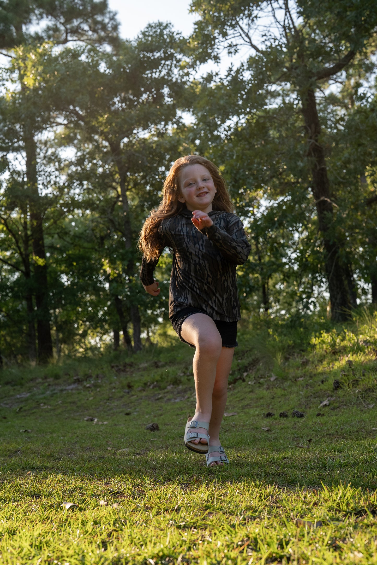 Youth Hooded Performance Shirt | Mossy Oak Bottomland Camo