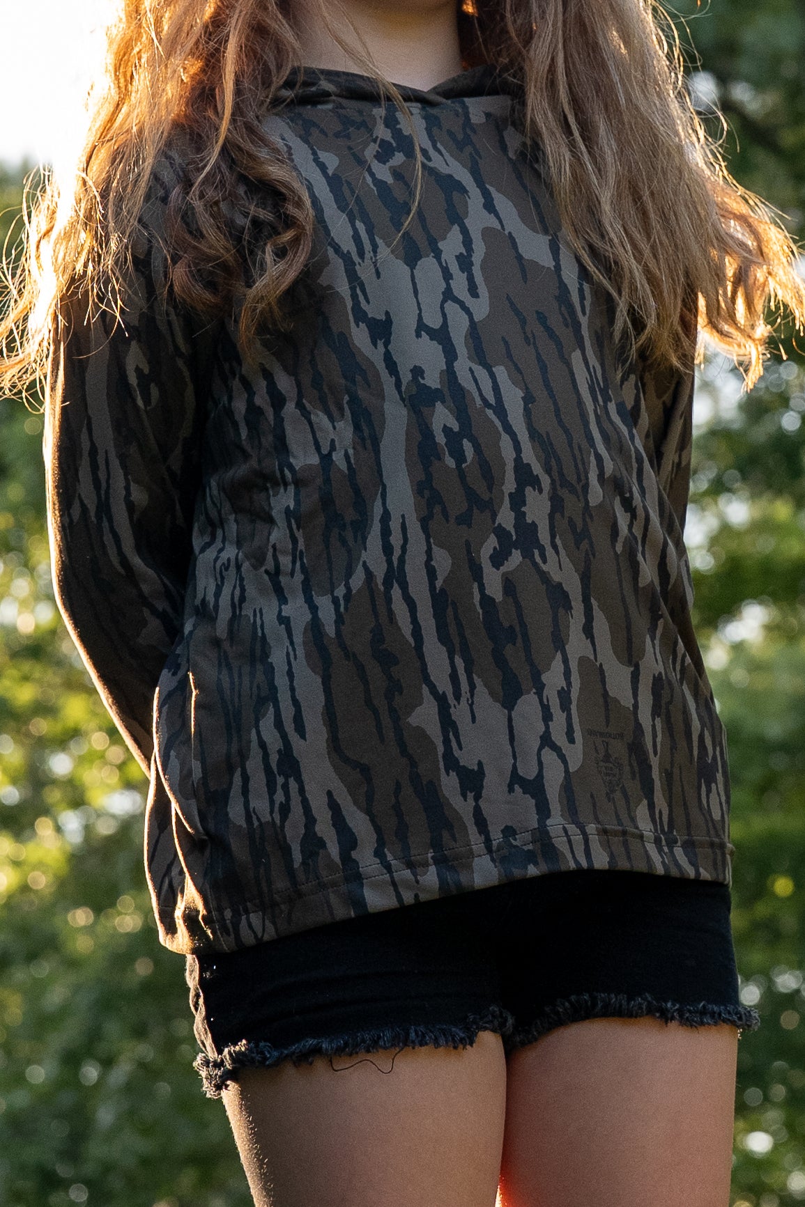 Youth Hooded Performance Shirt | Mossy Oak Bottomland Camo