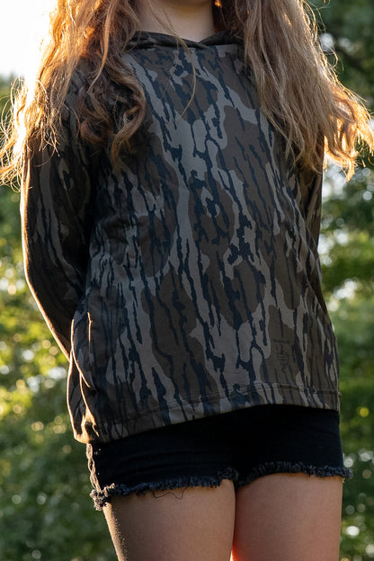 Youth Hooded Performance Shirt | Mossy Oak Bottomland Camo