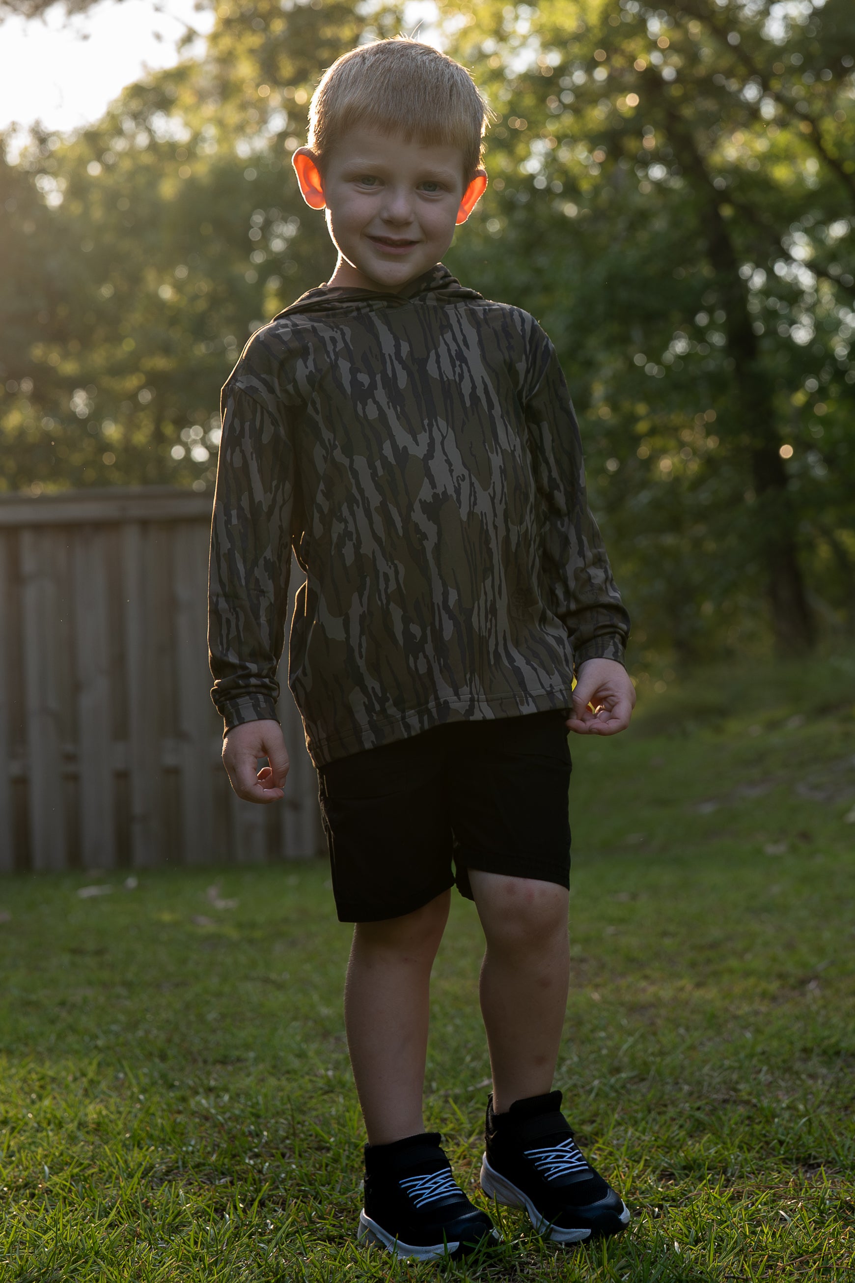 Youth Hooded Performance Shirt | Mossy Oak Bottomland Camo