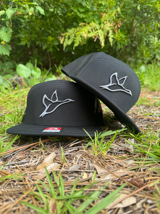 7 Panel Black Hat | Charcoal Icon