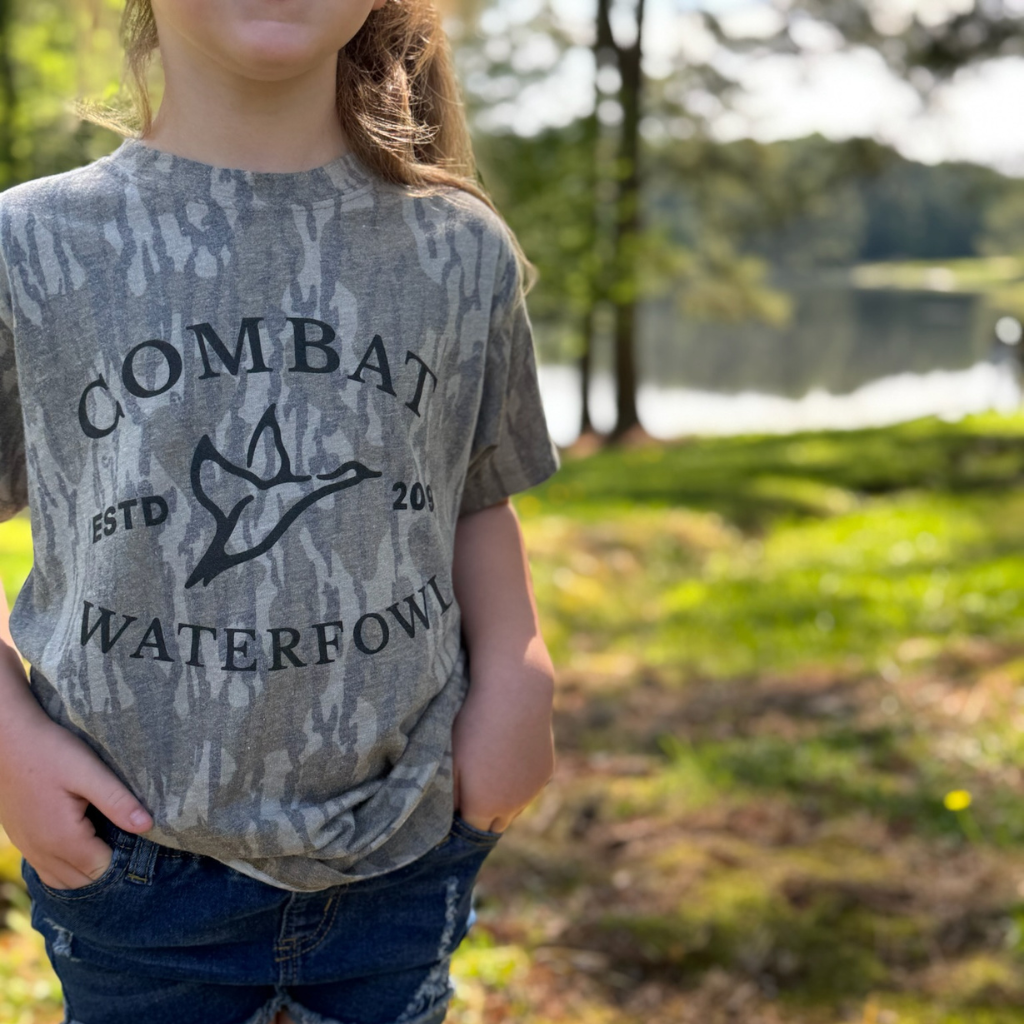 Youth Mossy Oak Bottomland Washed Out Vintage Logo Tee-Combat Waterfowl
