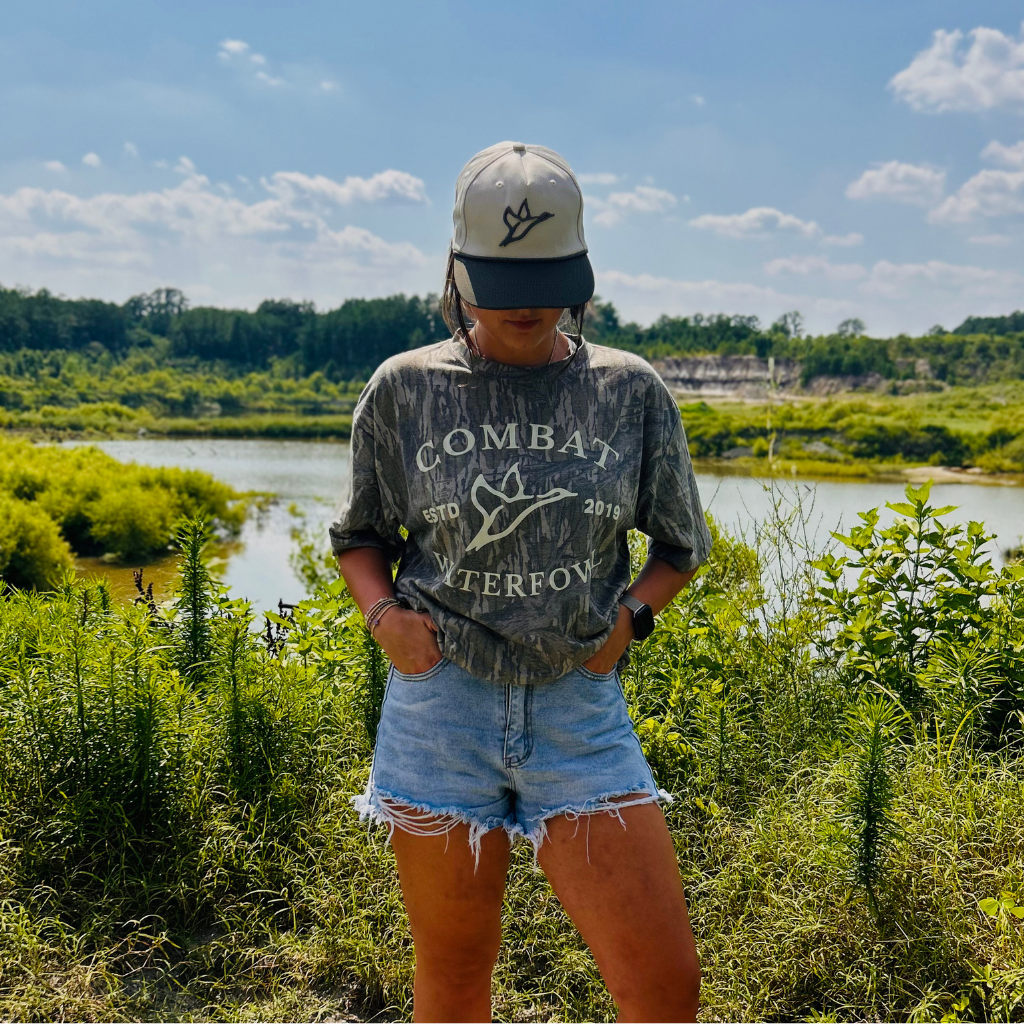 Badge Logo Tee | Mossy Oak Washed Out Treestand Camo-Combat Waterfowl